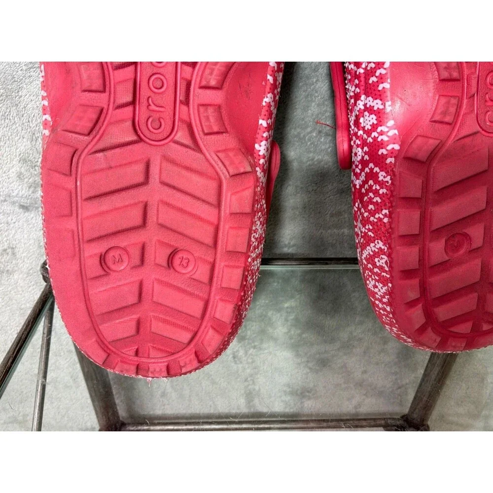 Crocs Unisex Classic Holiday Sweater print shoes  Men’s Size 13 Red Lined